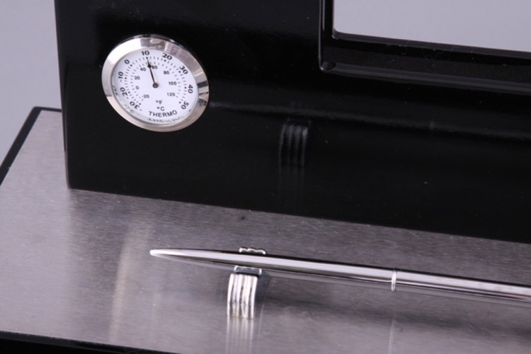 Набор на стол руководителю 33*16*14 см.: часы+термометр+ручка Guangzhou Weihong (371-093) 