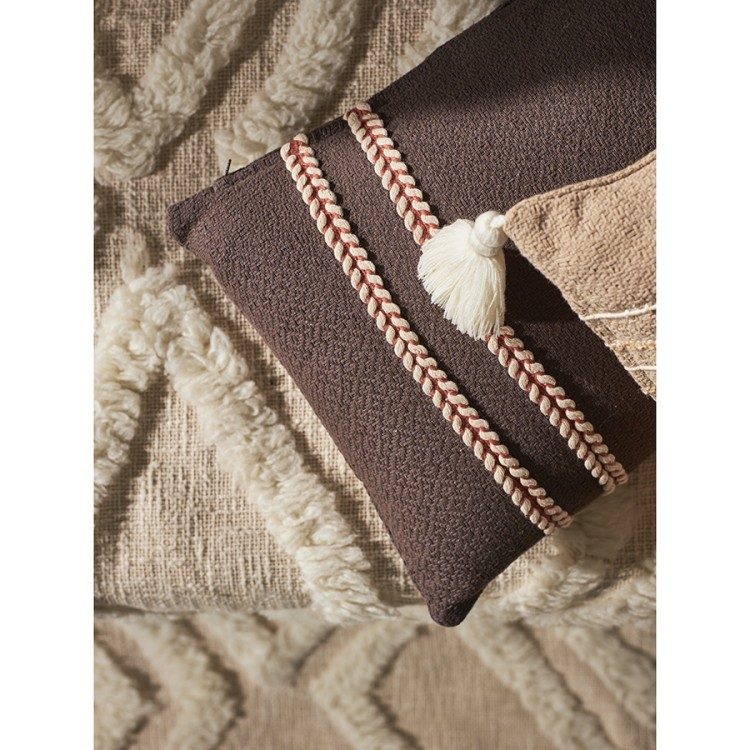 Подушка декоративная базовая braids серо-коричневого цвета из коллекции ethnic, 30х45 см (75350)