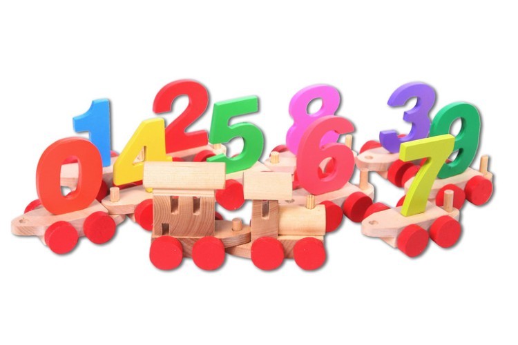 Деревянный паравозик с цифрами, в пакете (РЕ817-7)