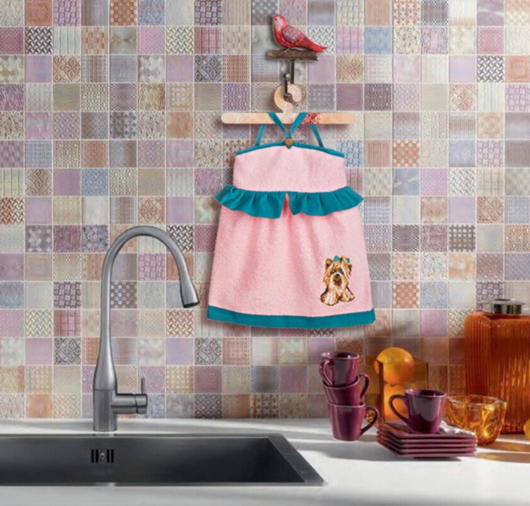 Полотенце-платье для рук с вышивкой "дэйзи" махра /х/б ,100%,розовое SANTALINO (850-558)
