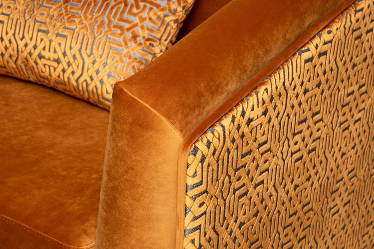 Диван Trevi 230М(К) трехм раскл с кантом оранж Pad31+Lattice ORANG 232*103*88см (TT-00016501)