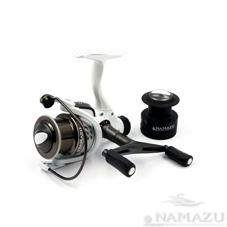 Катушка безынерционная Namazu White Fish WF4000 5bb + запасная шпуля N-RWF4000 (74339)