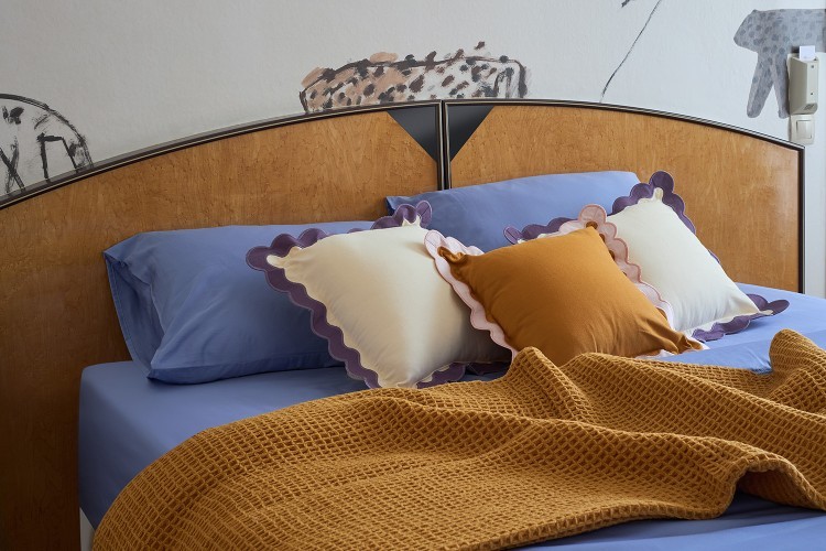 Простыня из премиального сатина сиреневого цвета из коллекции essential, 240х270 см (78478)