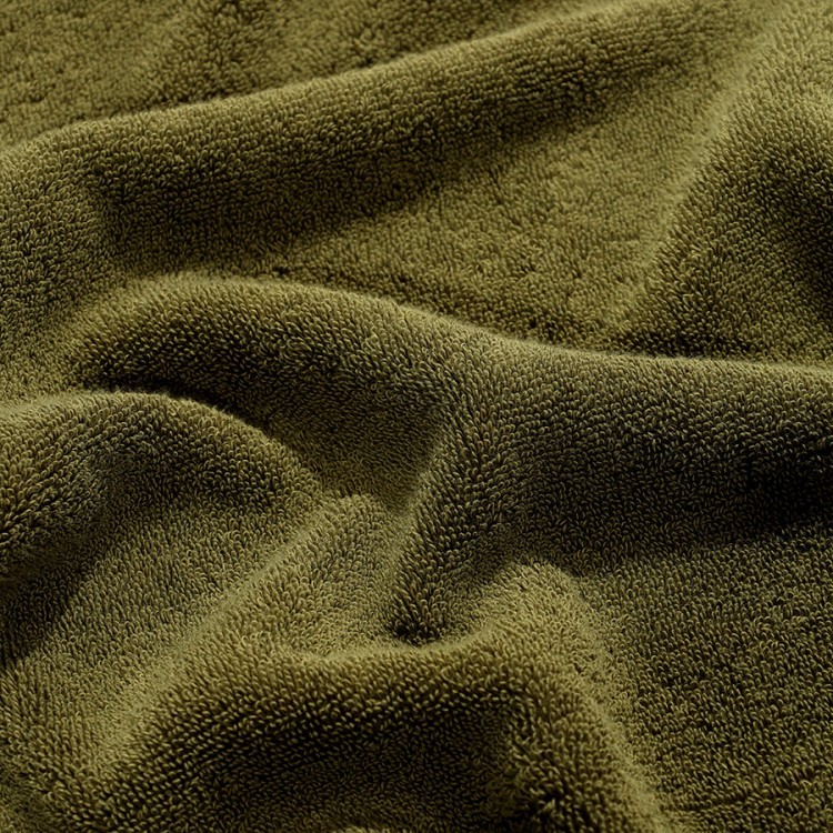 Полотенце банное оливкового цвета из коллекции essential, 90х150 см (79180)