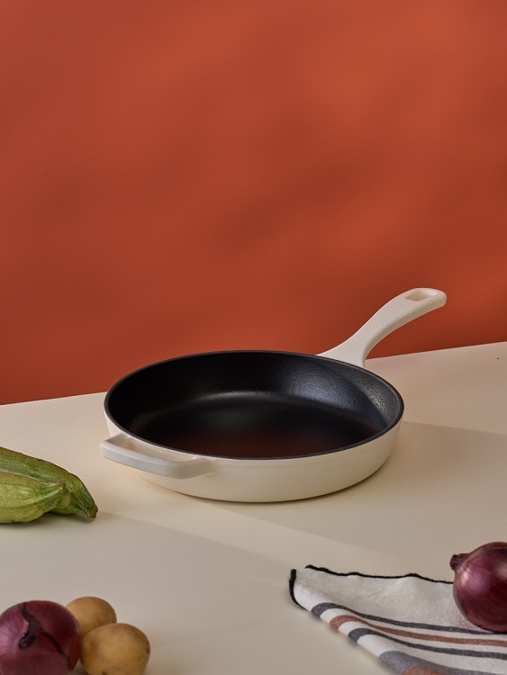 Сковорода чугунная D26 см из коллекции "Шеффилд", молочная (80251)