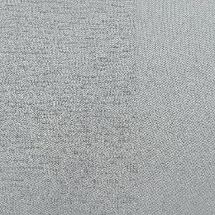 Скатерть жаккардовая серого цвета из хлопка с вышивкой из коллекции essential, 180х180 см (72187)