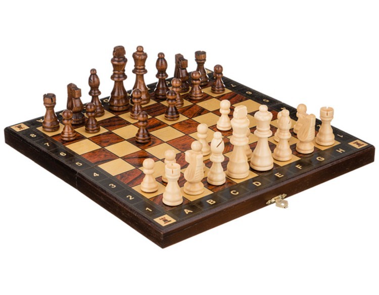 Шахматы маленькие "тура" 30*30 см. Фотьев В.а. (28-345) 
