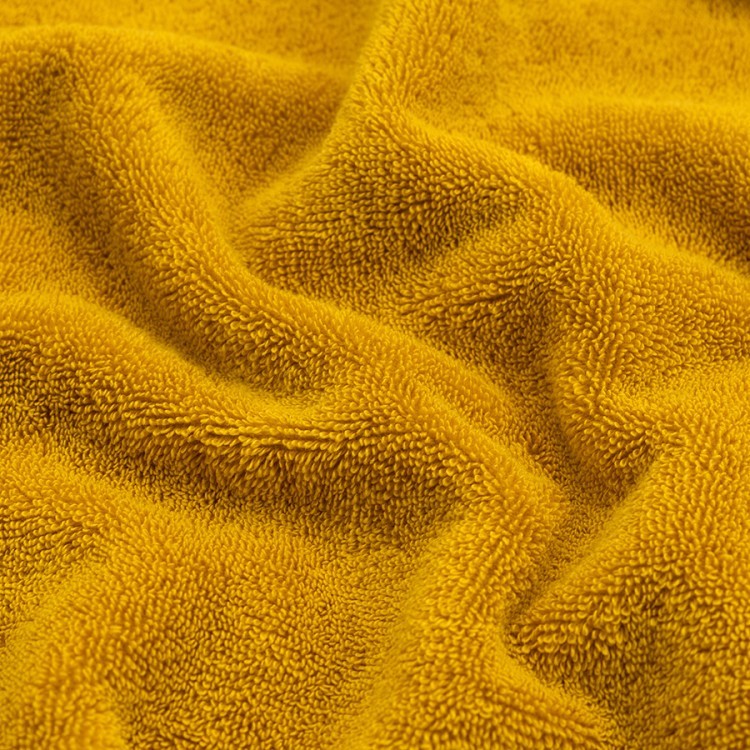 Полотенце банное цвета охры из коллекции essential, 90х150 см (80173)