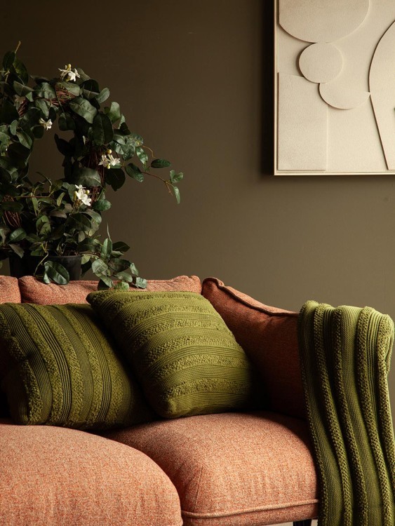 Подушка из хлопка с буклированной вязкой оливкового цвета из коллекции essential, 45х45 см (74549) Подушка из хлопка с буклированной вязкой оливкового цвета из коллекции essential, 45х45 см (74549)