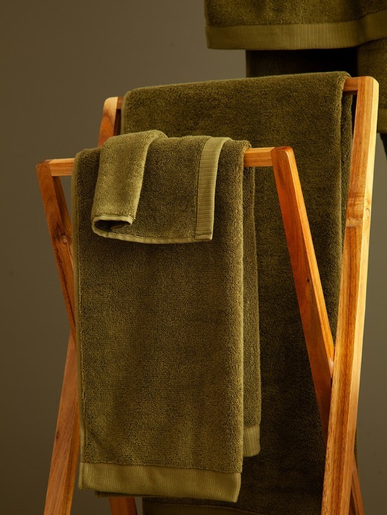 Полотенце для рук оливкового цвета из коллекции essential, 50х90 см (79191)