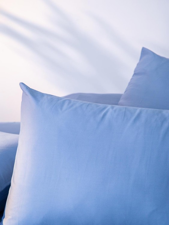 Комплект постельного белья из премиального сатина джинсово-синего цвета из коллекции essential, 200х (79819)