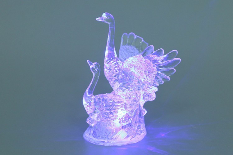 Фигурка "лебедь"  с подсветкой высота=11 см. Polite Crafts&gifts (786-147)