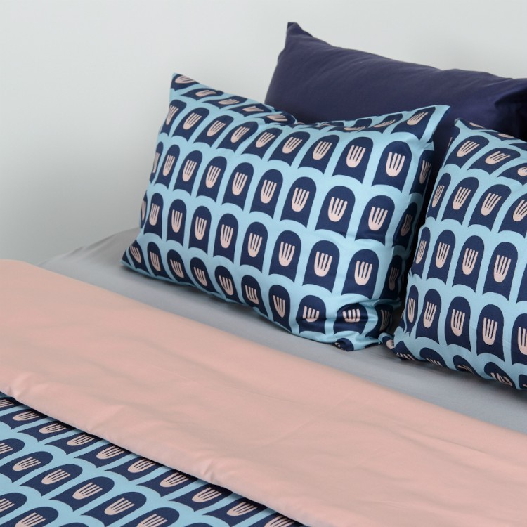 Комплект постельного белья двусторонний из сатина розового и голубого цветов с принтом blossom time из коллекции cuts&pieces (66420)