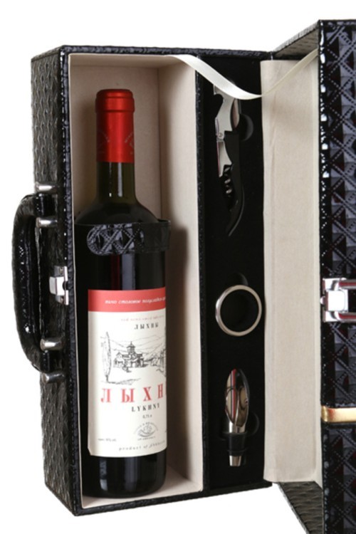 Набор подарочный: штопор, лейка, кольцо для бутылки, футляр Korea Baoming (752-020) 