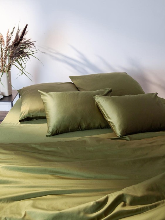 Простыня из премиального сатина оливкового цвета из коллекции essential, 180х270 см (79836)