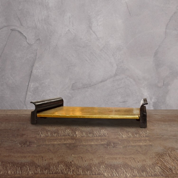 Поднос 18294-43, металл, Antique brass/Cobolt blue, ROOMERS TABLEWARE Поднос 18294-43, металл, Antique brass/Cobolt blue, ROOMERS TABLEWARE