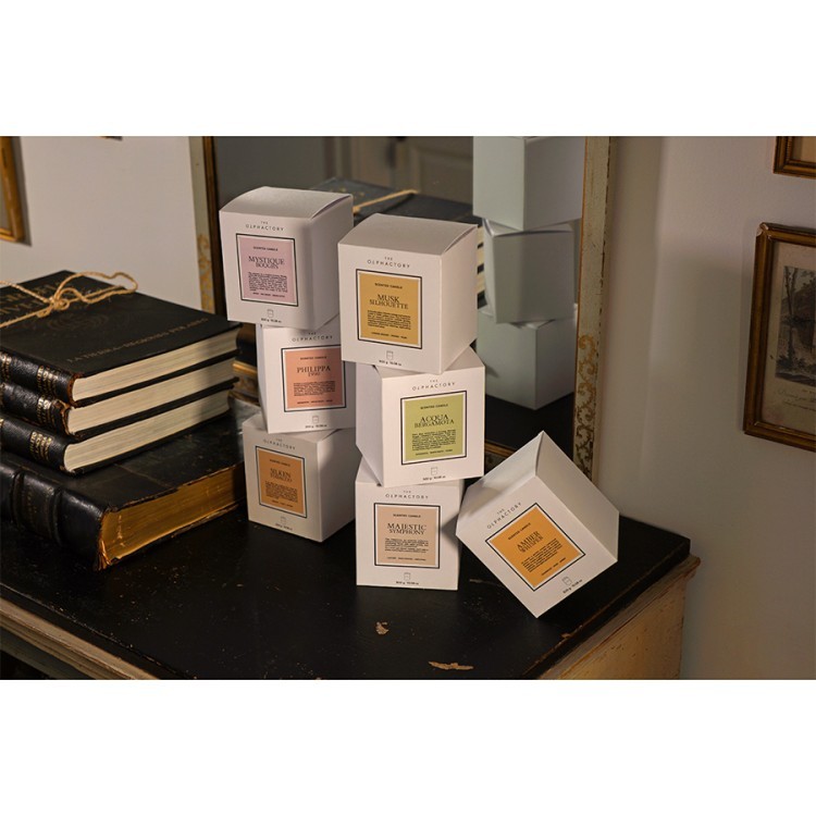 Свеча ароматическая the olphactory, white insignia, musk silhouette, 60 ч (78047)