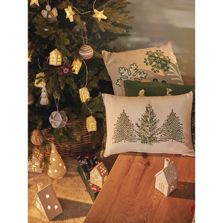 Подушка декоративная с вышивкой snow flakes из коллекции new year essential, 45х45 см (75361) Подушка декоративная с вышивкой snow flakes из коллекции new year essential, 45х45 см (75361)