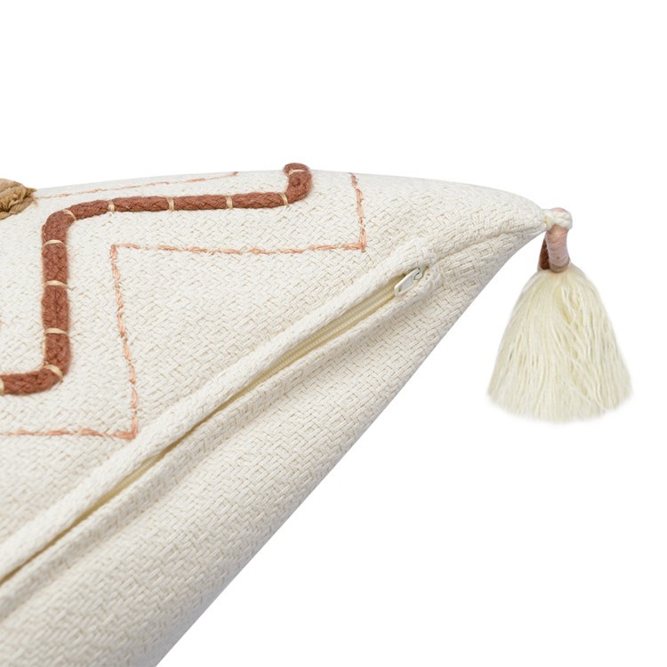 Подушка декоративная с кисточками и вышивкой geometry из коллекции ethnic, 45х45 см (75362)