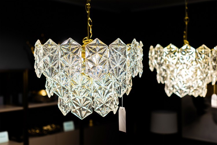 Люстра потолочная TENDER, латунь d.51см h.61см (TT-00006934) Люстра потолочная TENDER, латунь d.51см h.61см (TT-00006934)