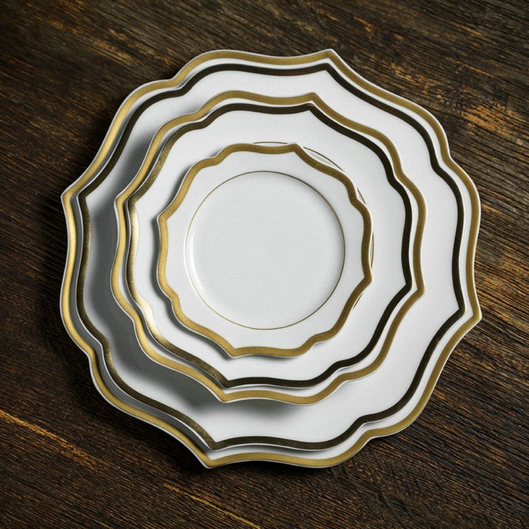 Тарелка LION002AV004220, костяной фарфор, ivory/gold, LE COQ Тарелка LION002AV004220, костяной фарфор, ivory/gold, LE COQ