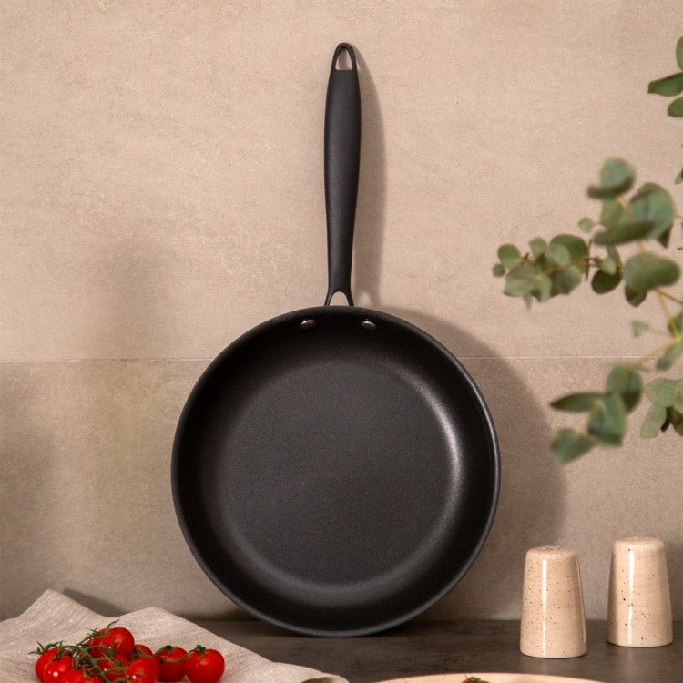 Сковорода c антипригарным покрытием "iron chef" agness 24*4.5cm технология 3-ply, нерж.сталь 18/10 Agness (947-102)