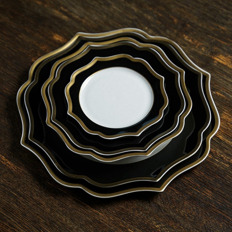 Тарелка LION005NE001150, костяной фарфор, black, ivory, gold, LE COQ Тарелка LION005NE001150, костяной фарфор, black, ivory, gold, LE COQ