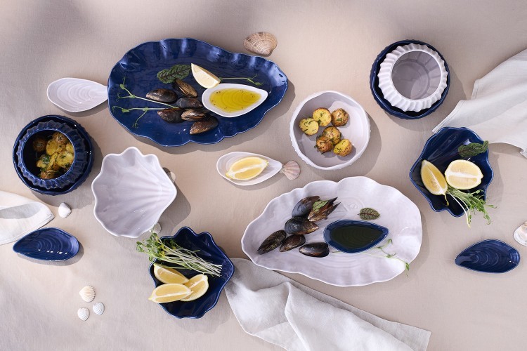 Блюдо сервировочное clams синего цвета из коллекции sea treasures (78783) Блюдо сервировочное clams синего цвета из коллекции sea treasures (78783)