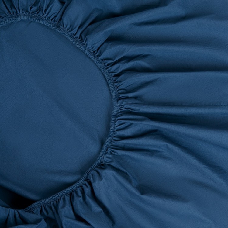 Простыня на резинке темно-синего цвета из органического стираного хлопка из коллекции essential, 180х200 см (69402)