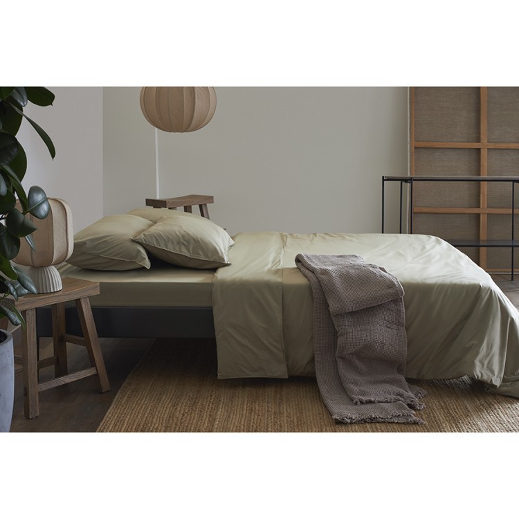 Комплект постельного белья из стираного перкаля бежево-серого цвета из коллекции essential, 200х220 см (77730)