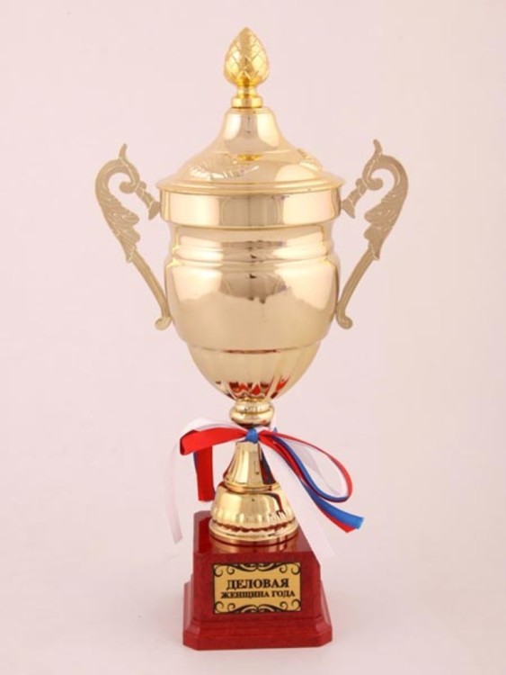 Кубок "деловая женщина года  " высота=33 см. (197-501-10) 
