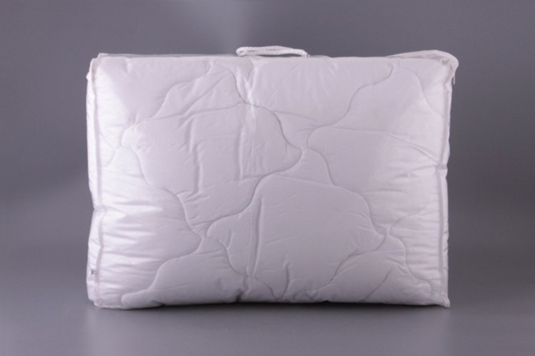Одеяло холофайбер1,0  140*205 см.вакуум  в ассортименте (558-026) 