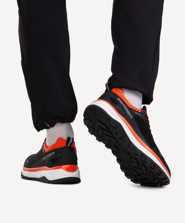 БЕЗ УПАКОВКИ Кроссовки Berger Trail Waterproof, черный/красный, мужской, р. 39 (2118402) БЕЗ УПАКОВКИ Кроссовки Berger Trail Waterproof, черный/красный, мужской, р. 39 (2118402)