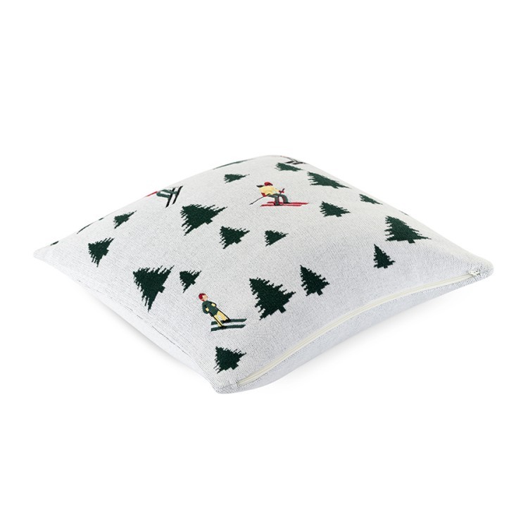 Подушка вязаная с новогодним рисунком Лыжники из коллекции new year essential, 45x45 см (80860)