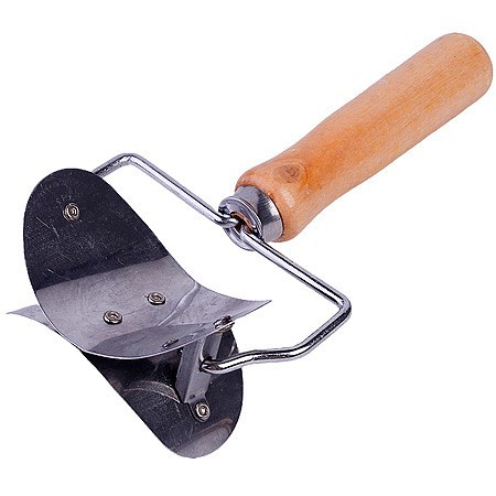 Тесторезка с дер/ручкой (2618)