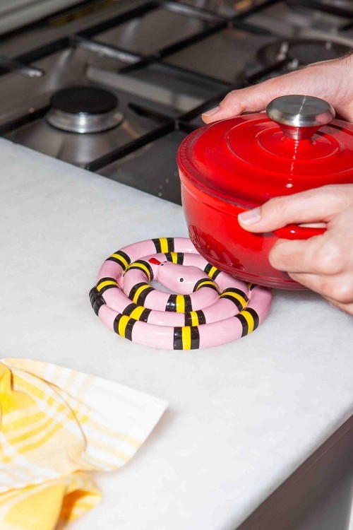 Подставка под горячее snake, розовая (79945)