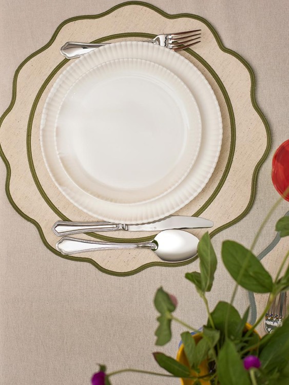 Салфетка под приборы anemone из коллекции trendy ruffles, D38 см, оливковый (78890) Салфетка под приборы anemone из коллекции trendy ruffles, D38 см, оливковый (78890)
