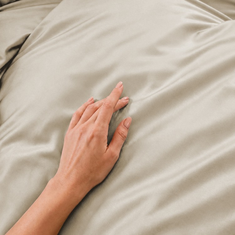 Кпб,king size,"solid" бежевый, сатин, хлопок 100%,п.240х260-1шт,пр.260х260-1шт,н.50х70-2шт/70х70-2ш Lefard (989-004-19)