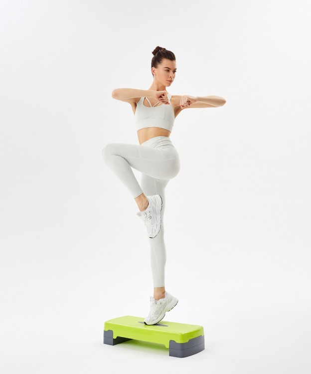 БЕЗ УПАКОВКИ Степ-платформа фиксирующаяся STARFIT SP-103 65х26х15 см, 2-х уровневая, лаймовый (2134156) БЕЗ УПАКОВКИ Степ-платформа фиксирующаяся STARFIT SP-103 65х26х15 см, 2-х уровневая, лаймовый (2134156)
