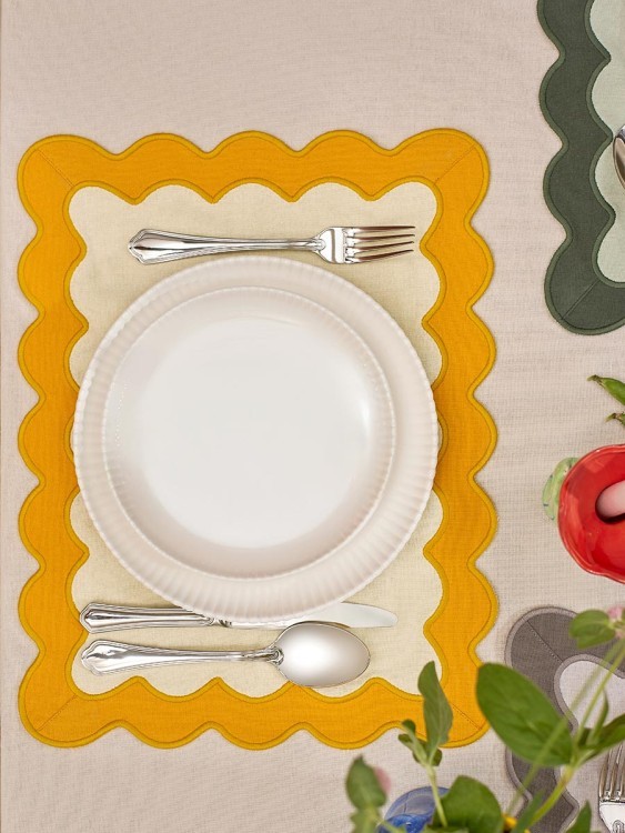 Салфетка под приборы с контрастным кантом горчичного цвета из коллекции trendy ruffles, 35х45 см (78892) Салфетка под приборы с контрастным кантом горчичного цвета из коллекции trendy ruffles, 35х45 см (78892)