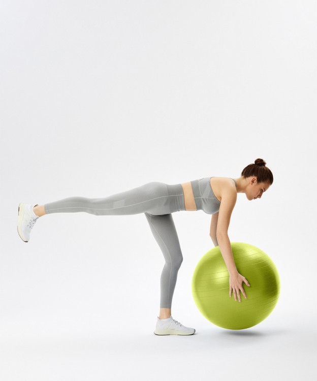 БЕЗ УПАКОВКИ Фитбол STARFIT GB-111 антивзрыв, 1200 гр, с ручным насосом, лаймовый, 75 см (2118380) БЕЗ УПАКОВКИ Фитбол STARFIT GB-111 антивзрыв, 1200 гр, с ручным насосом, лаймовый, 75 см (2118380)